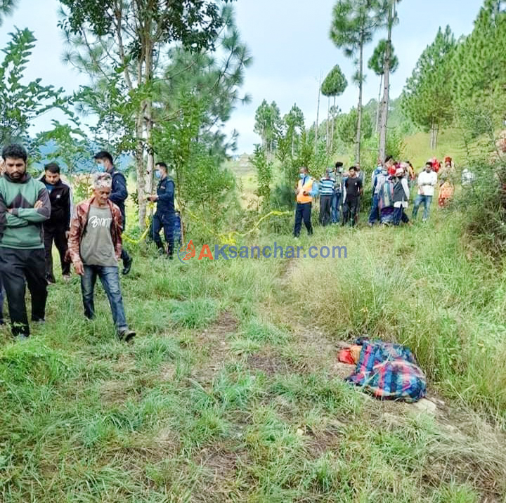 माइतीघर हिडेकि एक महिलाकाे शव फेला