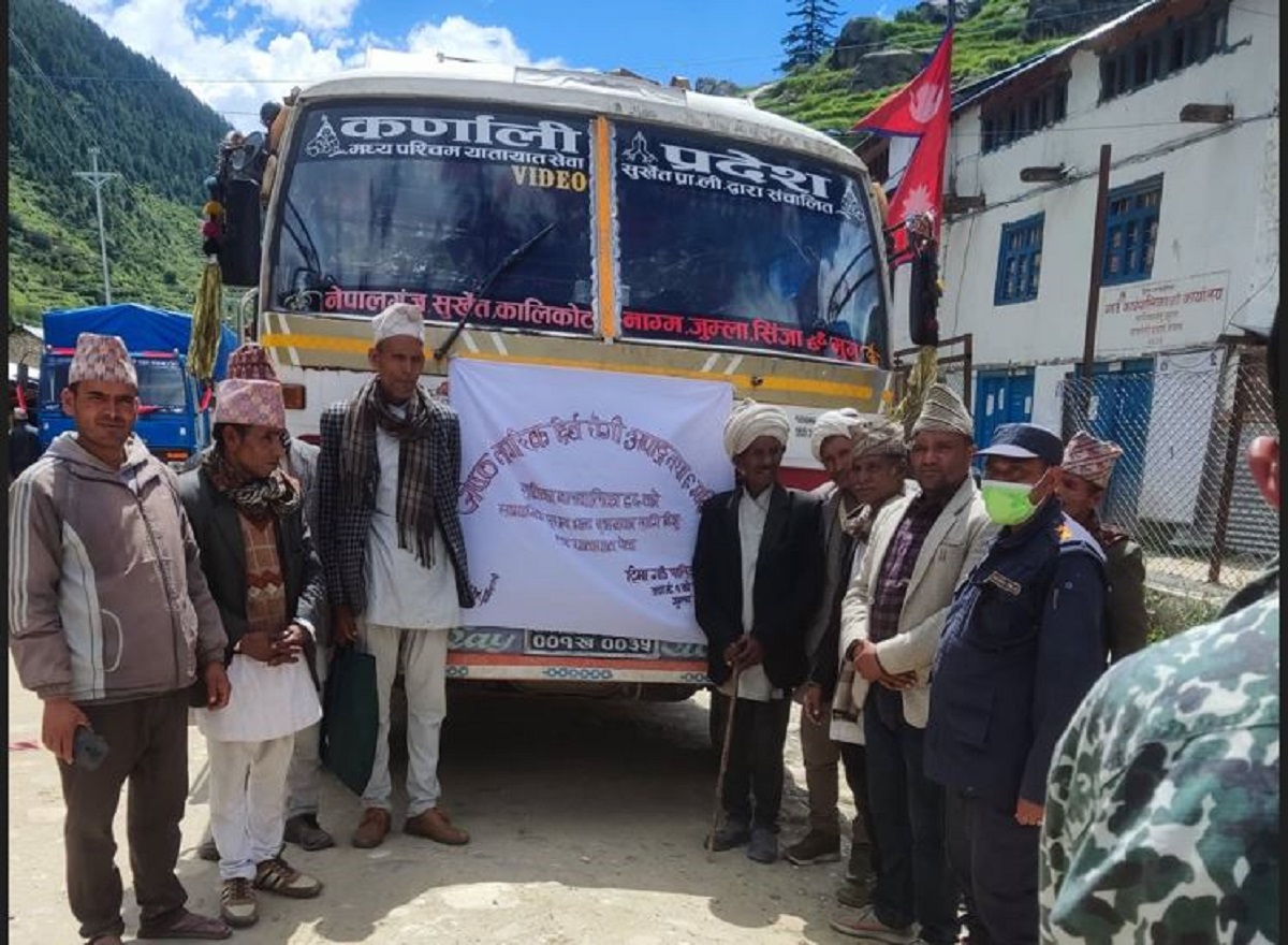 सामाजिक सुरक्षाभत्ता बुझ्न जानआउन वडाले यातायात खर्च दिने